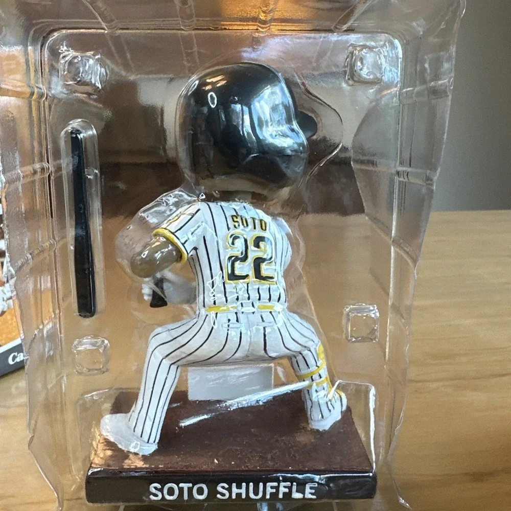 2023 San Diego Padres #22 Juan Soto Shuffle Canel's Bobblehead SGA Baseball Bat